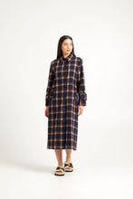 Load image into Gallery viewer, TUESDAY KAMALI COAT NAVY CHECK