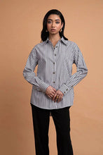 Load image into Gallery viewer, LEDORÉ KANUKA SHIRT BLACK STRIPE