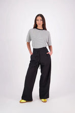Load image into Gallery viewer, NES RITA LINEN PANT BLACK