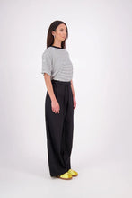 Load image into Gallery viewer, NES RITA LINEN PANT BLACK