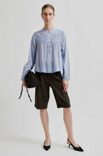 Load image into Gallery viewer, SECOND FEMALE MAISE BUTTON FRONT BLOUSE BRUNNERA BLUE