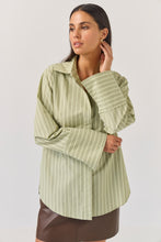 Load image into Gallery viewer, TUESDAY MARK SHIRT EMERALD STRIPE