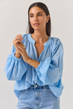 Load image into Gallery viewer, TUESDAY PIONEER TOP SKY BLUE