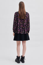 Load image into Gallery viewer, SECOND FEMALE POINT SHIRT