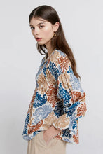 Load image into Gallery viewer, KAREN WALKER PRAIRIE ORGANIC COTTON SHIRRED BLOUSE TAPESTRY FLORAL
