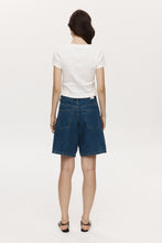 Load image into Gallery viewer, MARLE RELAXED JEAN SHORT HERITAGE BLUE