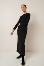 Load image into Gallery viewer, KOWTOW COLUMN DRESS BLACK