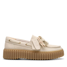 Load image into Gallery viewer, CLARKS TORHILL BOAT CREAM NUBUCK