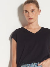 Load image into Gallery viewer, JULIETTE HOGAN LOUNGE VEST BLACK
