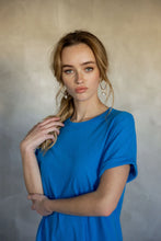 Load image into Gallery viewer, MAZU ALL YOU NEED CUFF TEE IBIZA BLUE