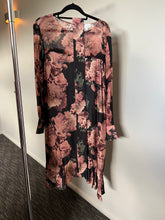 Load image into Gallery viewer, PRE LOVED ONCE WAS DRESS / 2 (10)