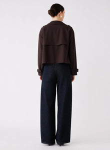 ESMAEE AVENUE CROPPED TRENCH CHOCOLATE