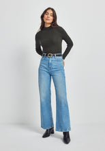 Load image into Gallery viewer, UNTOUCHED WORLD LUCIA FUNNEL NECK FOREST
