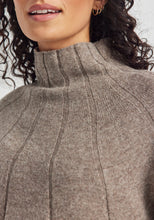 Load image into Gallery viewer, UNTOUCHED WORLD LANA SWEATER TOTARA
