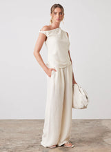 Load image into Gallery viewer, ESMAEE VIEW BLOUSE CREAM
