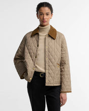 Load image into Gallery viewer, BARBOUR ICONS CROPPED LIDDESDALE QUILTED JACKET
