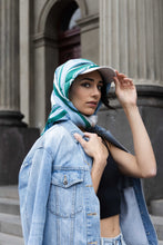 Load image into Gallery viewer, DARK HAMPTON THE KEENAN SCARF
