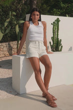 Load image into Gallery viewer, IVY + JACK KINDLY ECRU POCKET FRONT DENIM SHORTS
