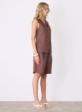 Load image into Gallery viewer, ESMAEE MARSEILLE VEST TOP ESPRESSO
