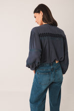 Load image into Gallery viewer, INDI &amp; COLD SAGE TOP INDIGO
