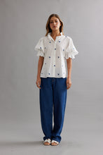 Load image into Gallery viewer, CAITLIN CRISP SOHO BLOUSE BLUEBELL VOILE
