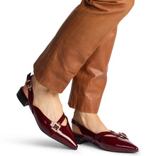 Load image into Gallery viewer, KATHRYN WILSON CHELSEA SLINGBACK WINE
