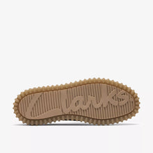 Load image into Gallery viewer, CLARKS TORHILL BOAT DARK BROWN SUEDE
