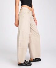 Load image into Gallery viewer, ONE TEASPOON DOVE BARREL MID WAIST JEAN STONE
