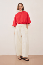 Load image into Gallery viewer, COMMONPLACE BOUNDARY DOUBLE LAYER BARREL PANT CREAM
