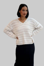 Load image into Gallery viewer, TATANO TRELLIS V NECK SAND/WHITE
