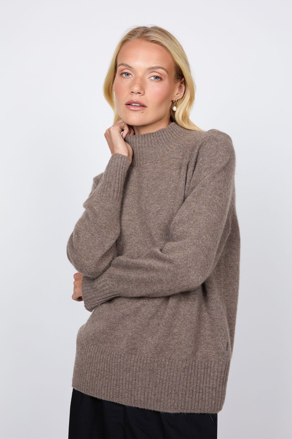 MARLOW CASHMERE FUNNEL NECK HAZELNUT