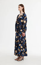Load image into Gallery viewer, KINNEY MEGAN DRESS NIGHT GARDEN
