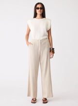 Load image into Gallery viewer, COMING THIS WEEK | ESMAEE ETCH PANT SAND
