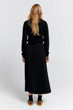 Load image into Gallery viewer, KAREN WALKER SUNRAY PLEATED SKIRT BLACK
