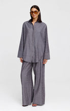 Load image into Gallery viewer, KINNEY HAMPTON PANT CHARCOAL
