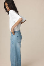 Load image into Gallery viewer, MARLE PANEL JEAN CLASSIC WASH
