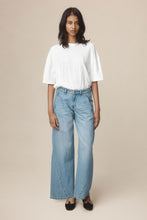 Load image into Gallery viewer, MARLE PANEL JEAN CLASSIC WASH
