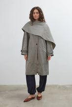 Load image into Gallery viewer, COMMONPLACE LADY GINGHAM TRENCH BLACK/WHITE
