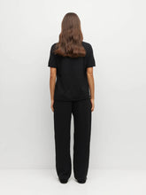 Load image into Gallery viewer, JHL BY JULIETTE HOGAN V NECK CASHMERE TEE BLACK
