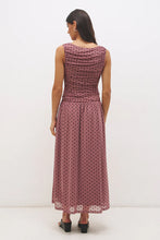 Load image into Gallery viewer, MØN RENN SONATA SPOT GATHERED DRESS ROSWEOOD/BLACK
