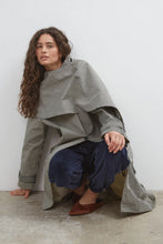 Load image into Gallery viewer, COMMONPLACE LADY GINGHAM TRENCH BLACK/WHITE
