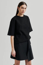 Load image into Gallery viewer, SECOND FEMALE GHITA GLITTER TEE BLACK
