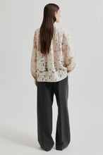 Load image into Gallery viewer, SECOND FEMALE STARY BLOUSE PUMICE STONE
