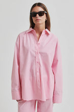 Load image into Gallery viewer, SECOND FEMALE LUCINE SHIRT PINK COSMOS
