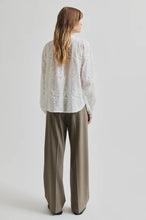 Load image into Gallery viewer, SECOND FEMALE CAVAN SHIRT WHITE
