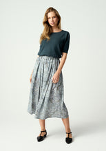 Load image into Gallery viewer, UNTOUCHED WORLD PAISLEY SKIRT DAPPLED BLOOM
