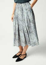 Load image into Gallery viewer, UNTOUCHED WORLD PAISLEY SKIRT DAPPLED BLOOM
