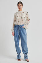 Load image into Gallery viewer, SECOND FEMALE FLORALA BLOUSE SUMMER SAND
