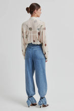 Load image into Gallery viewer, SECOND FEMALE FLORALA BLOUSE SUMMER SAND
