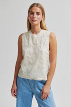 Load image into Gallery viewer, SECOND FEMALE SALEMA TOP EGGNOG
